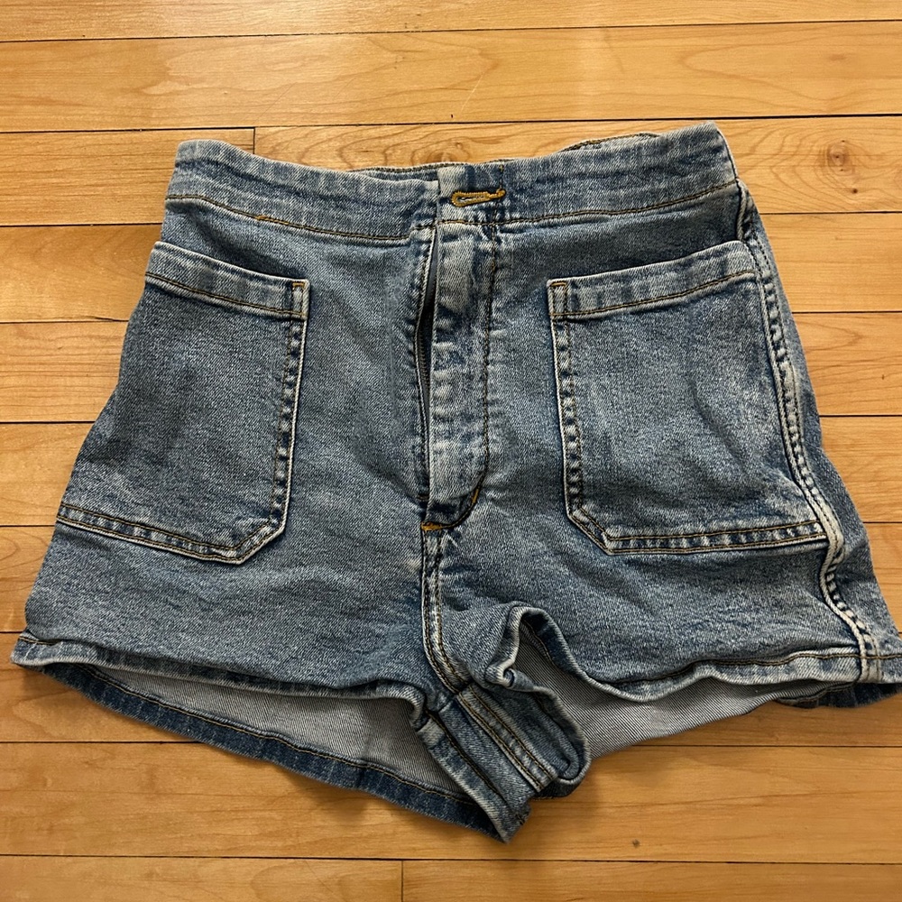 Wilfred Free Jean Shorts